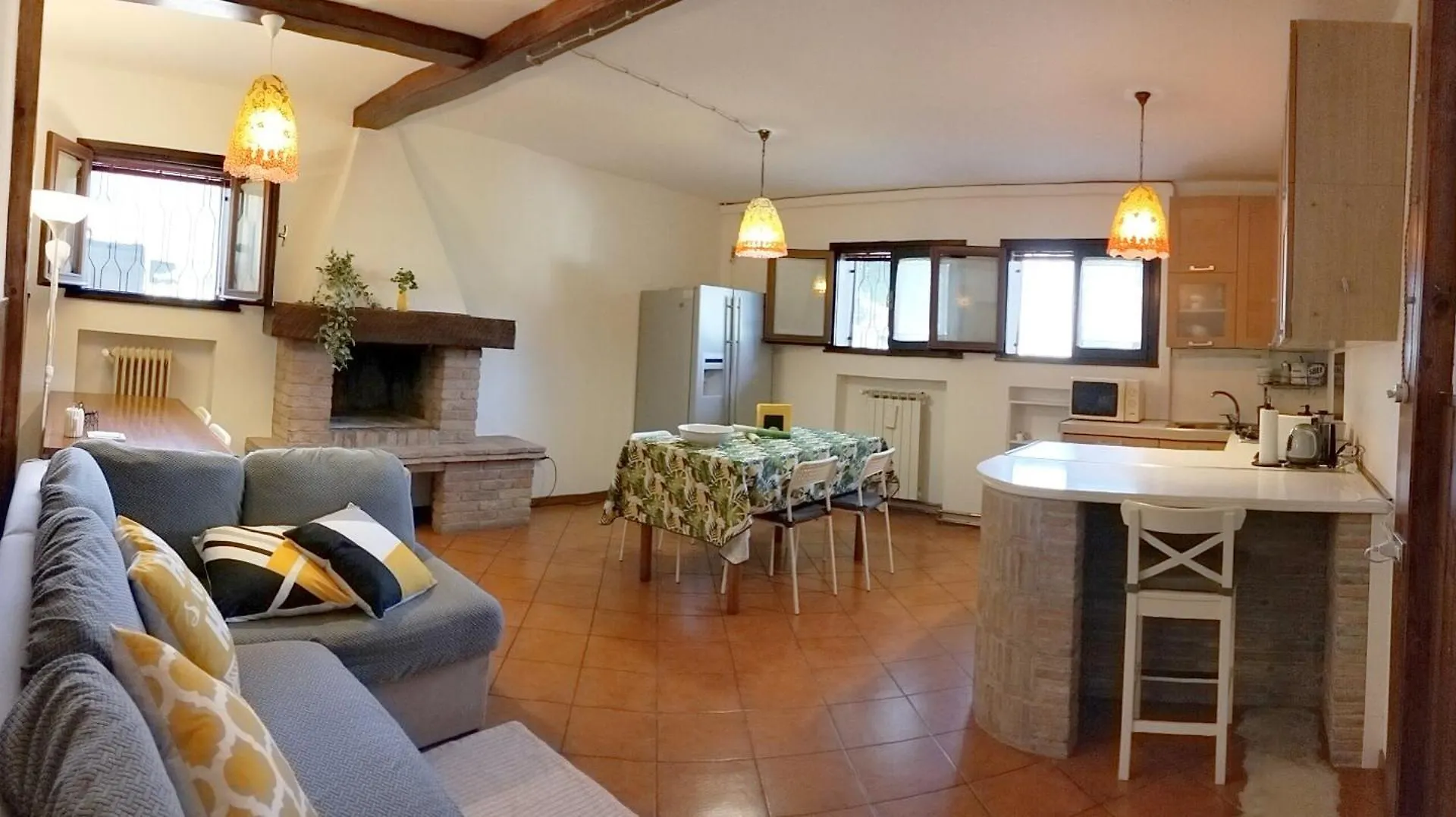 Appartamento Casa Gialla Quartiere Tranquillo A Padova Vicino Al Centro E Servizi