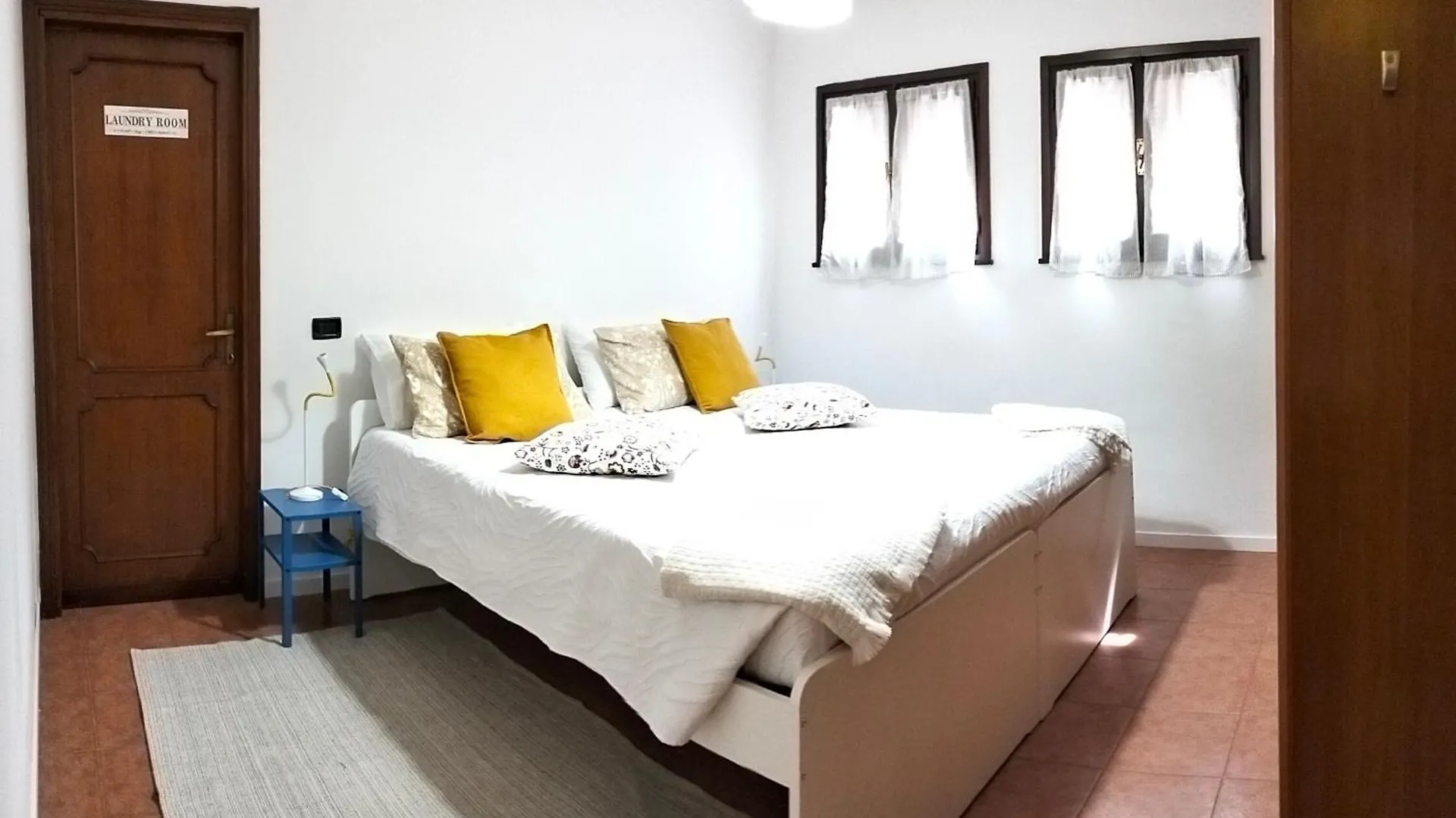 Appartamento Casa Gialla Quartiere Tranquillo A Padova Vicino Al Centro E Servizi 0*,  Ιταλία